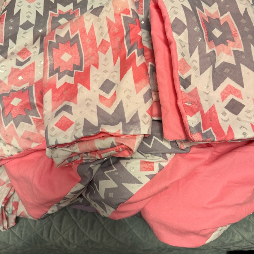 Justice Pink and Gray Geometric Comforter With Two Shams